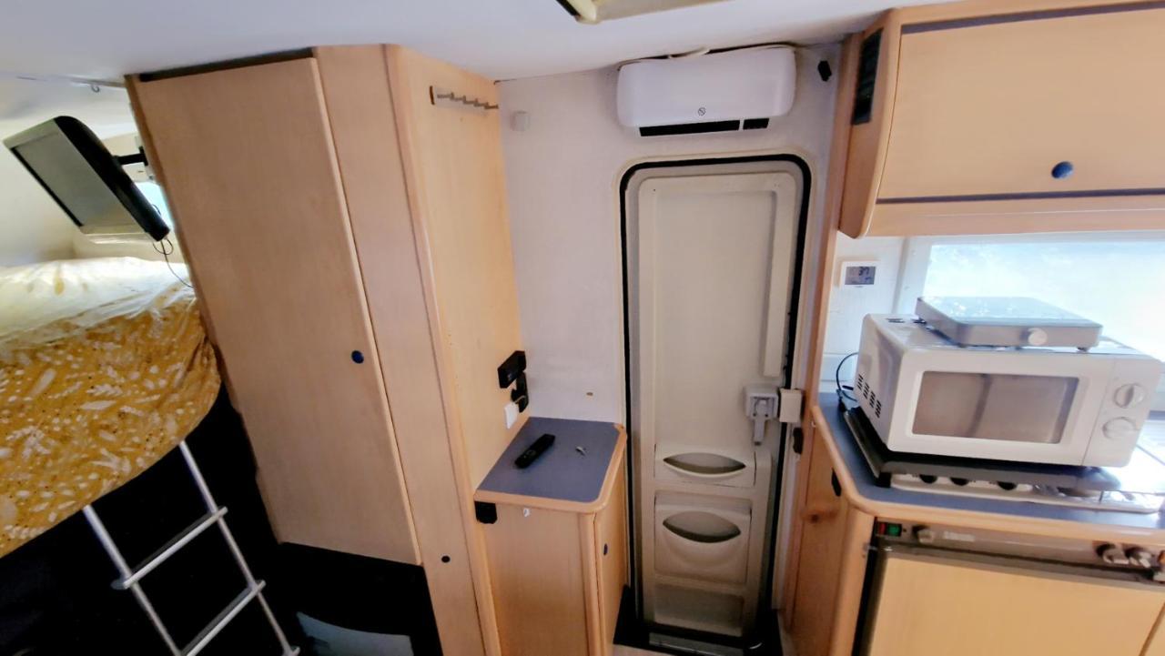 Camping-Car ヴィトリー・ル・フランソワ エクステリア 写真